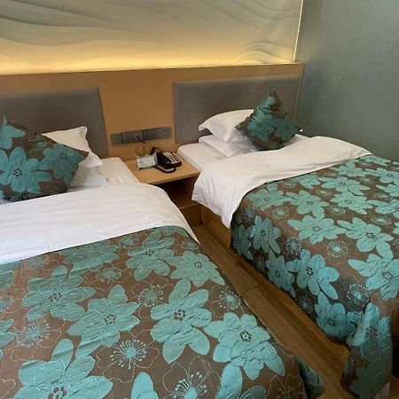 Hongxiang Hotel Гуанчжоу Экстерьер фото