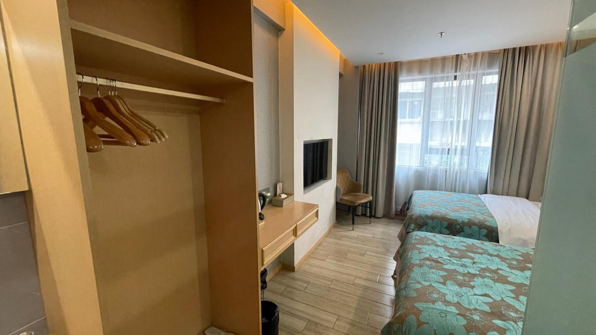 Hongxiang Hotel Гуанчжоу Экстерьер фото